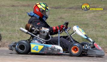 Marcos Pando retornó con una pole