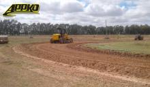 Trabajos en el kartódromo de Laprida