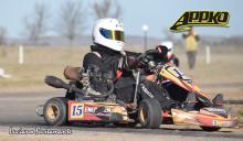 60 karting giraron en Olavarria