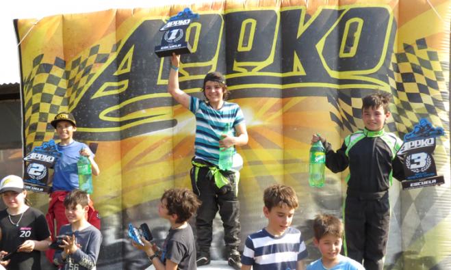 La categoría Escuela, la cantera de pilotos del karting, tiene un torneo apretado.